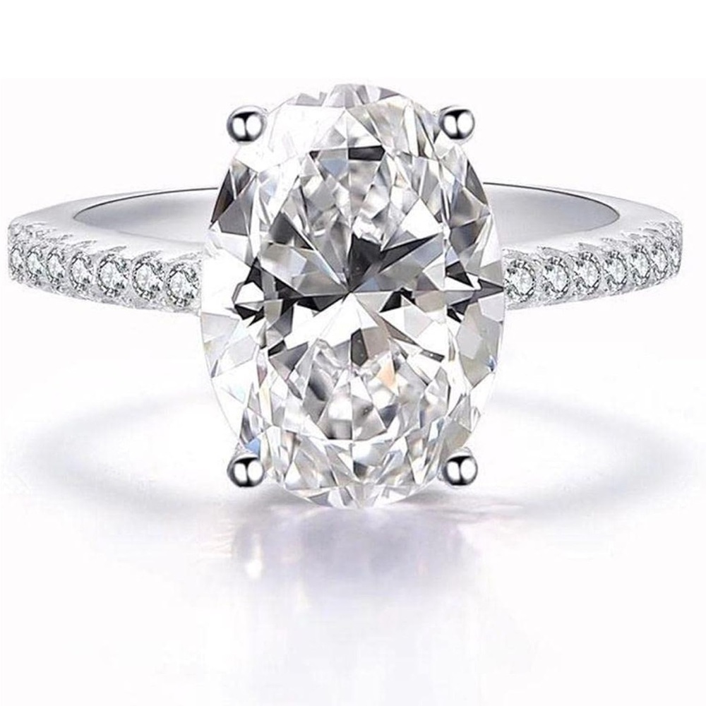 💍 NWT Sterling Silver Oval Moissanite Engagement/Statement Ring – Size 8